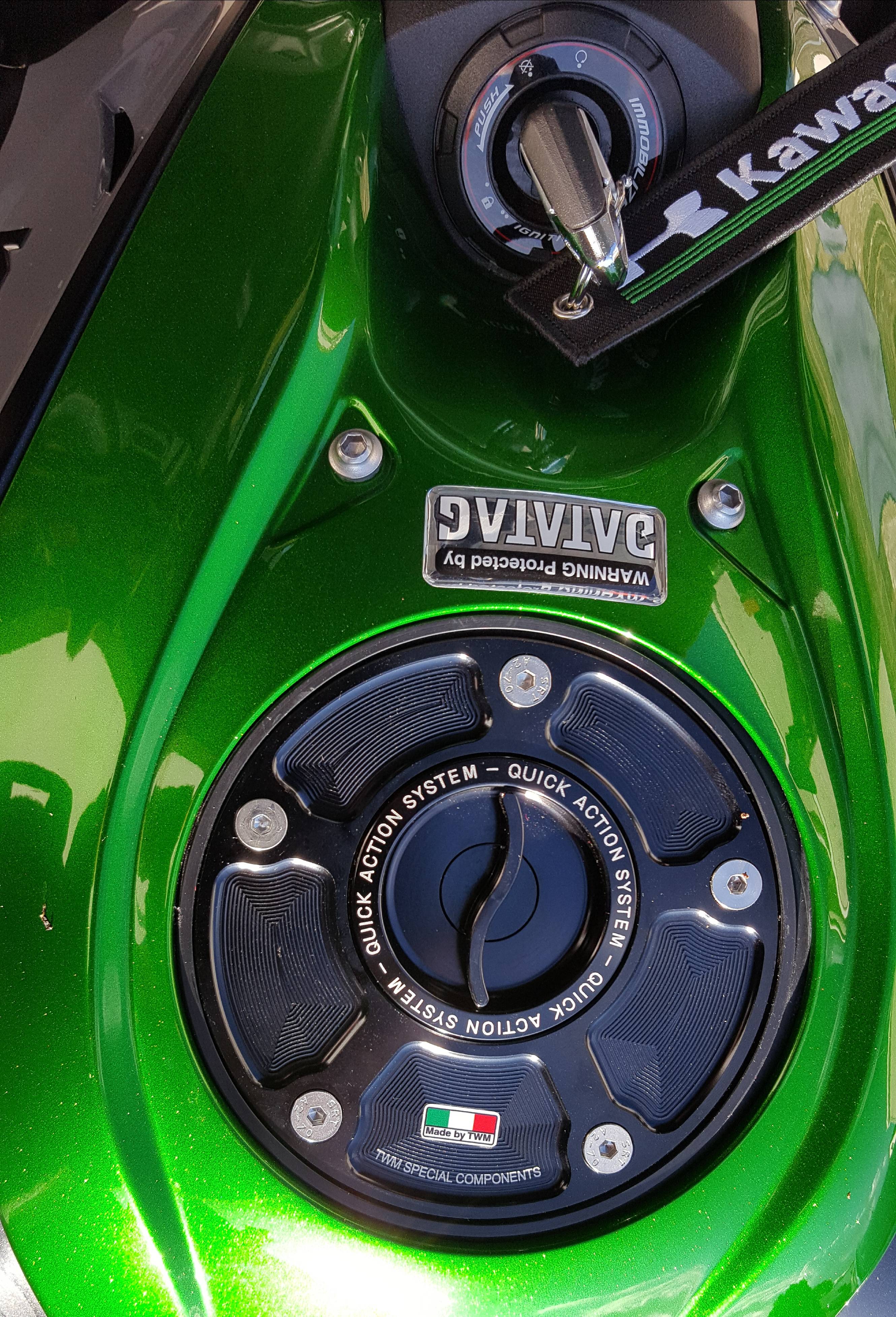 Z1000R parts 2 - Imgur.jpg