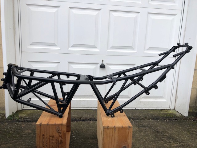 900ss frame powdercoated.jpg