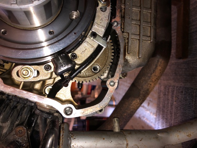 900ss alternator casing close up.jpg