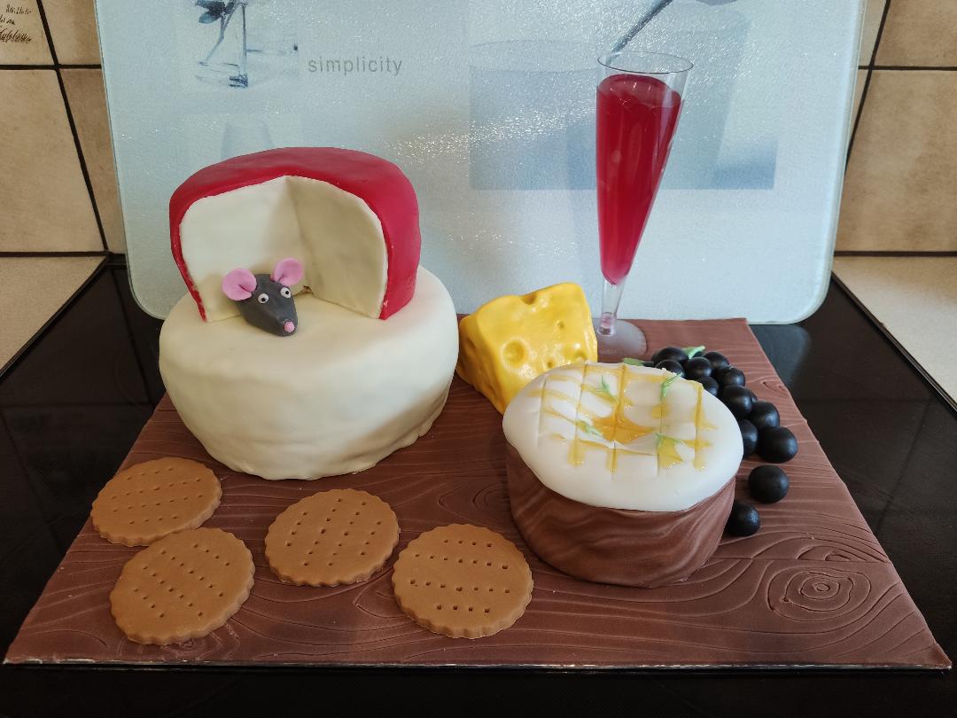 Cheeseboard_Birthday_Cake.jpg