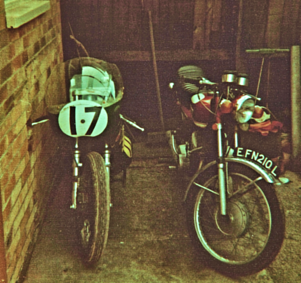 Ducati450-Yamaha125.jpg