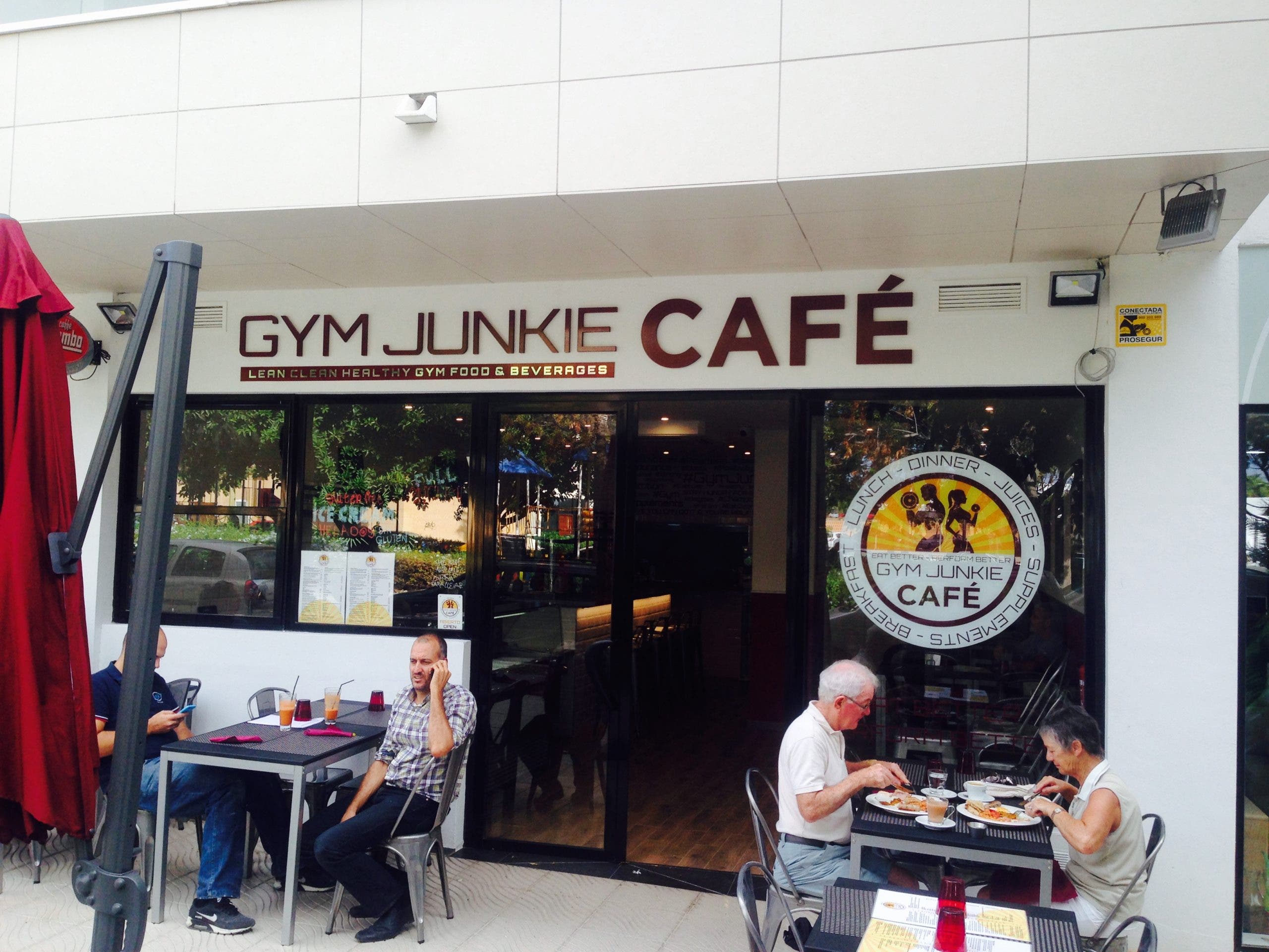 Gym-Junkie-club-2-scaled.jpg